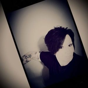 Meet your Posher, Celeste